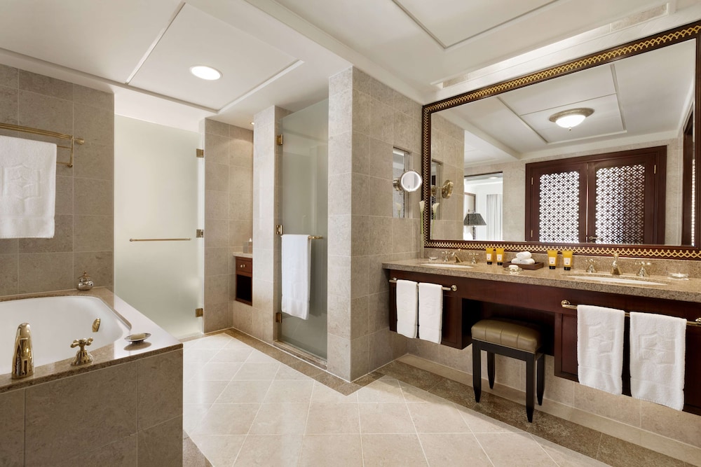 Shangri-La Al Husn, Muscat - Adults Only resort