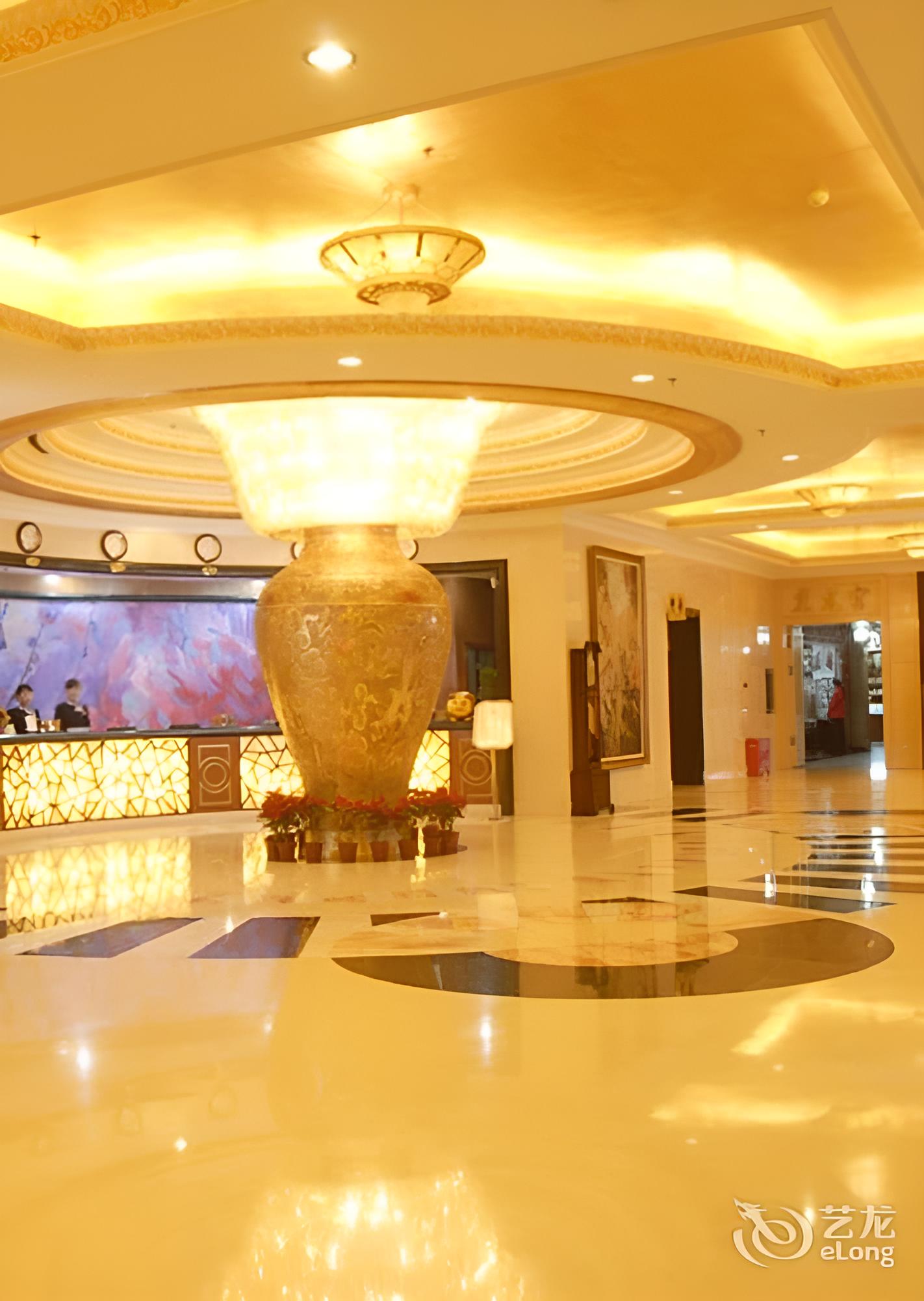The Royal Palace Hotel