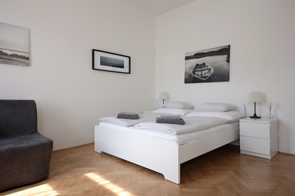Angel City Apartments