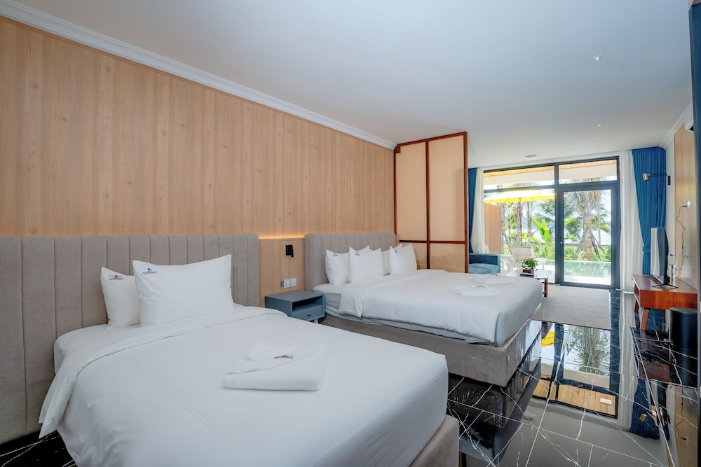 Royal Beach Resort & Residence by EHM