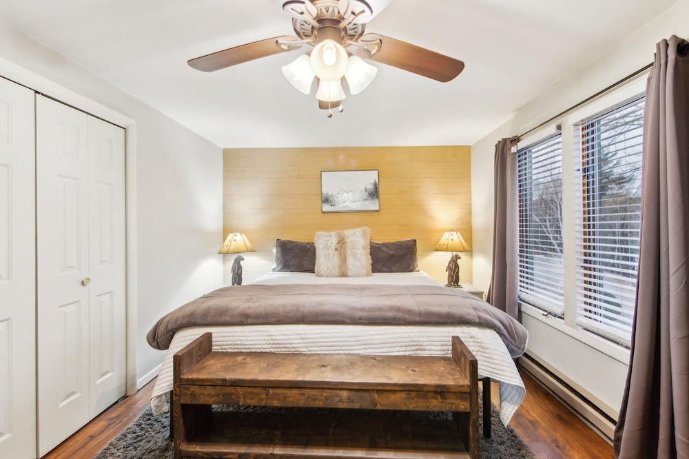 Hedges 7j - Comfortable Mountain Retreat 3 Bedroom Townhouse by The Summit at Gore Mountain