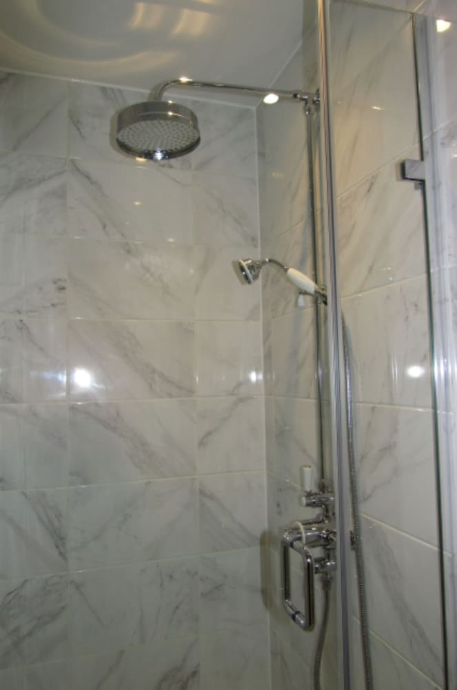 Bridgwater Vacations - The Old Vicarage - Property Image 8