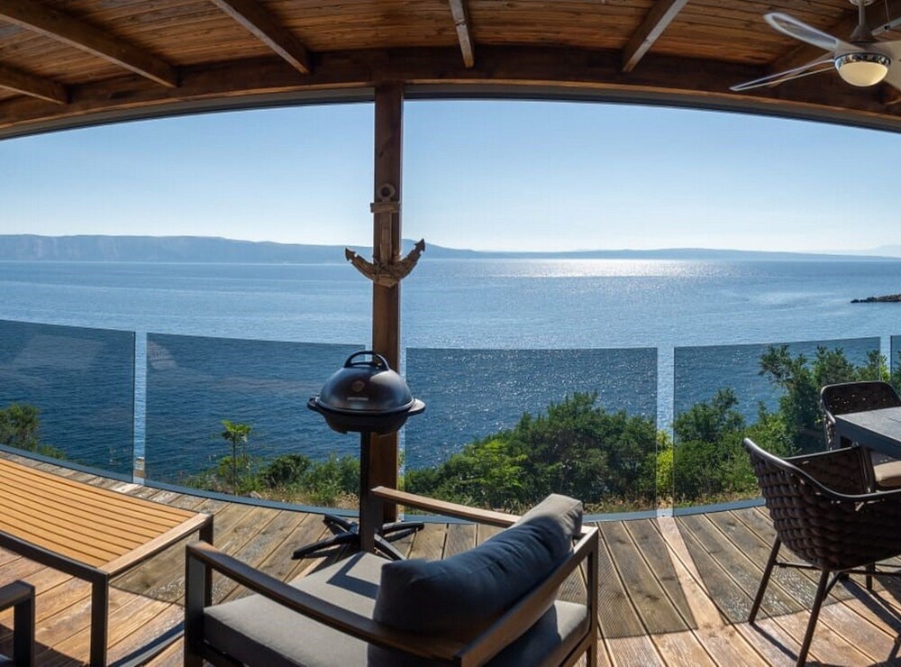 Seaside Deluxe Escape at Klenovica Camping