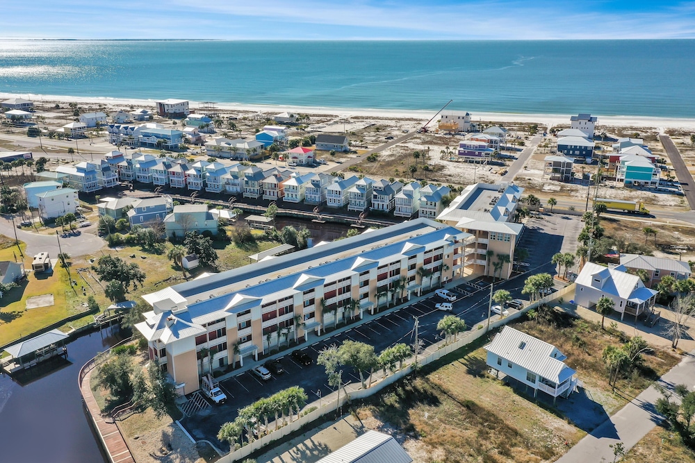 Waterside Village Condo 404 - Seadragon