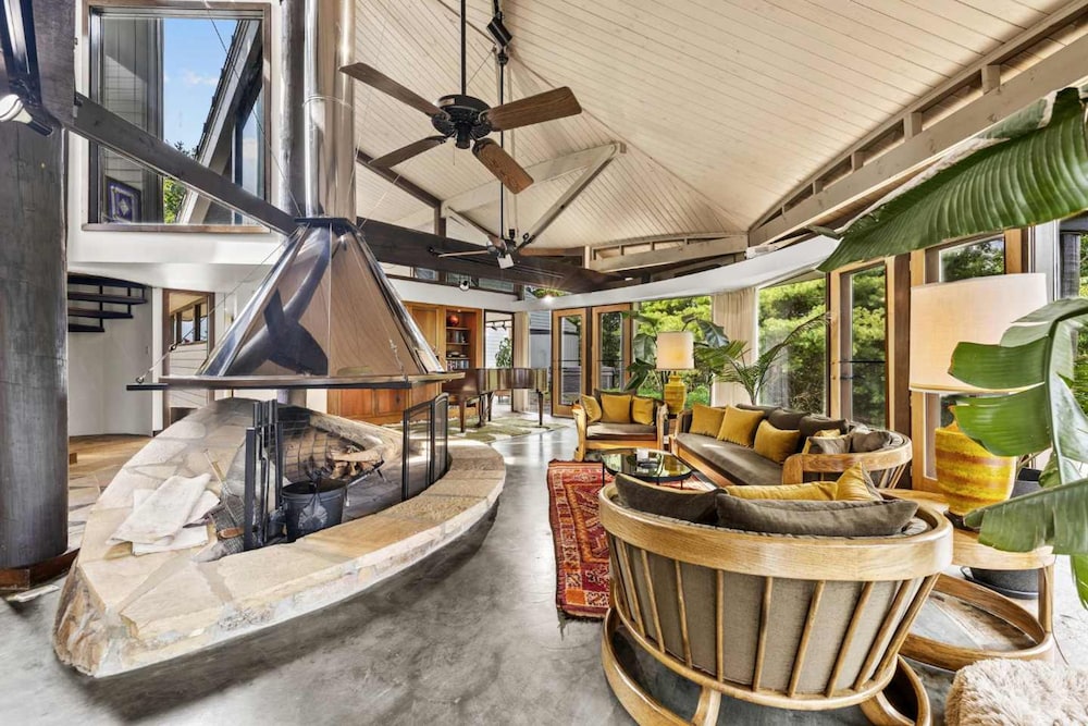 Belltop Architectural Wonder on Private Mountain
