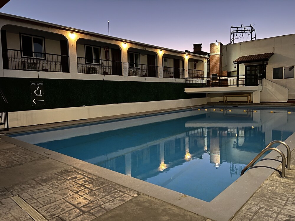 Ensenada Vacations - Hotel Casa del Sol - Property Image 18