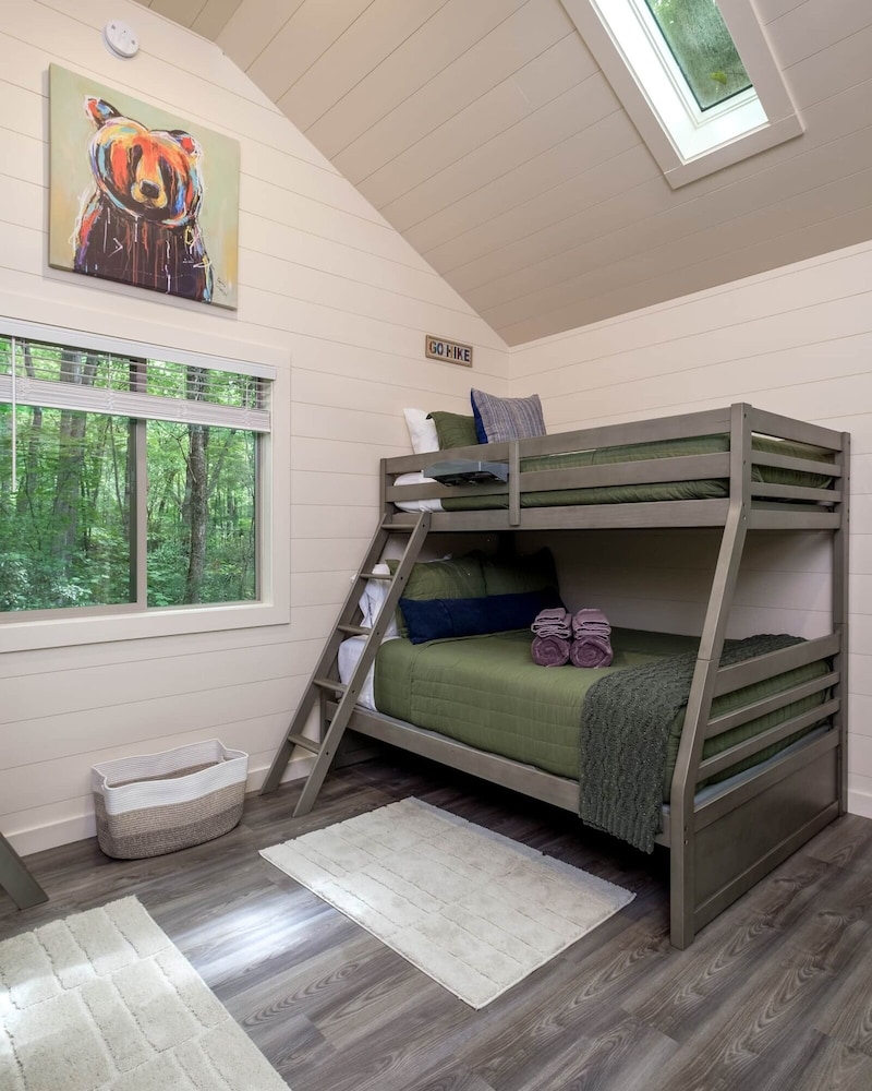 Family Bunk Cabin - Can't Bear To Leave
