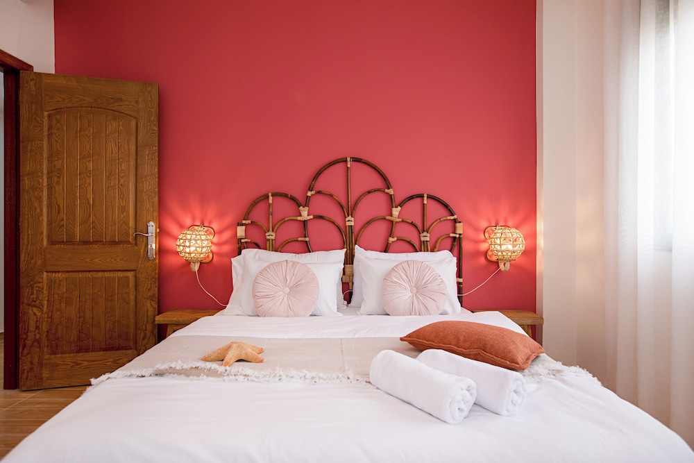 Akl - Chic Apts & Balconies in Batroun