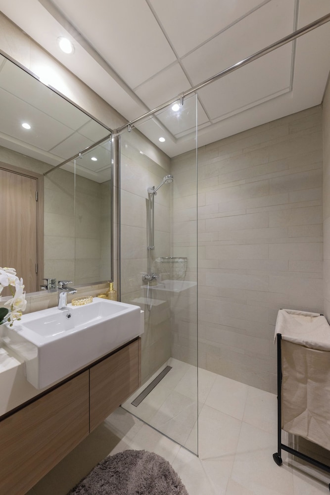 Bright and cozy studio in Azizi Riviera