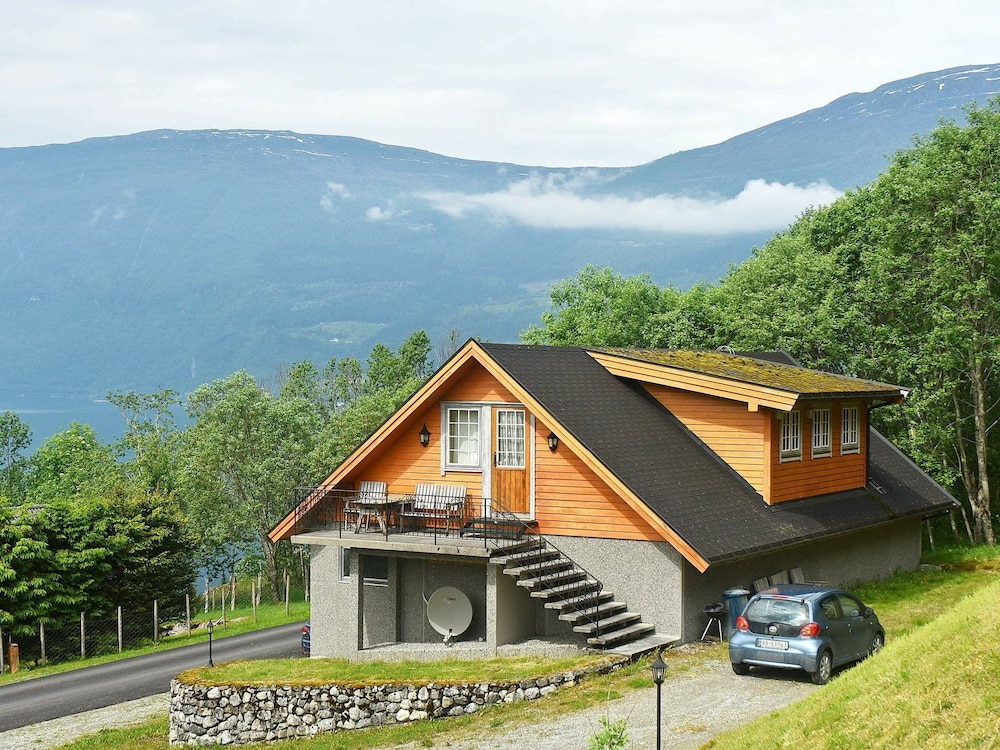 8 Person Holiday Home in Olden