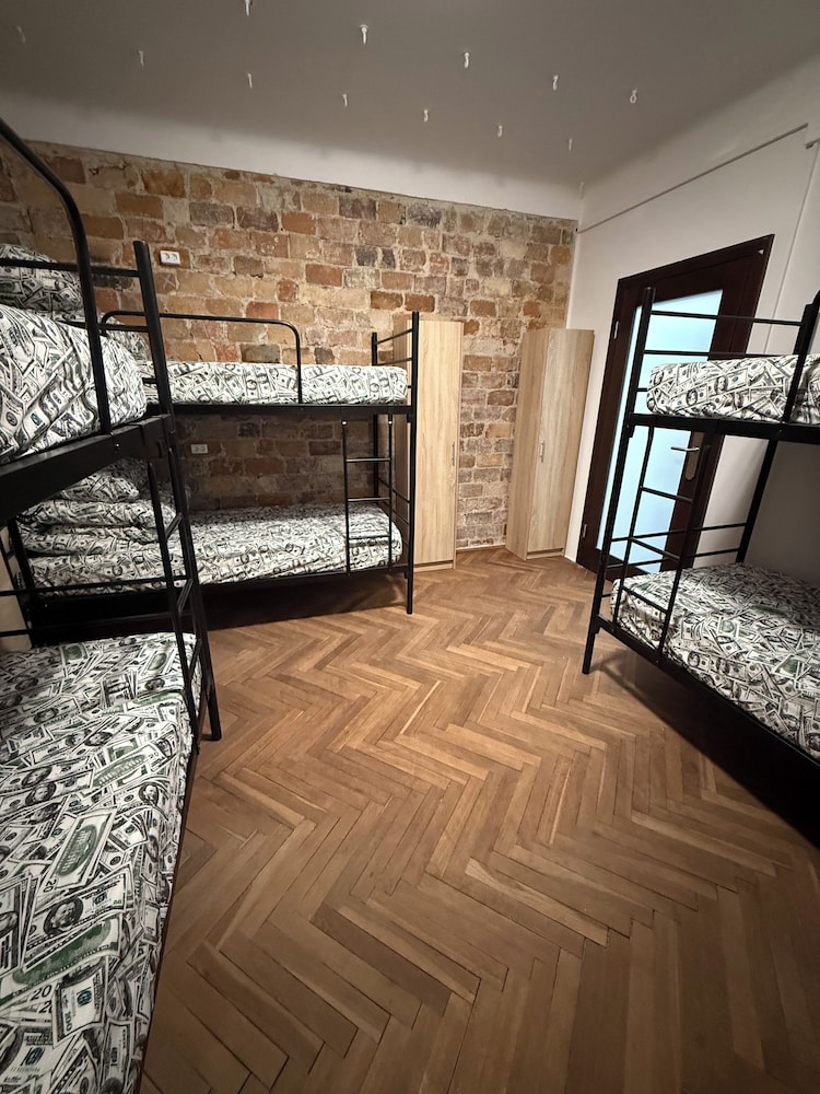 HOSTEL PULSE