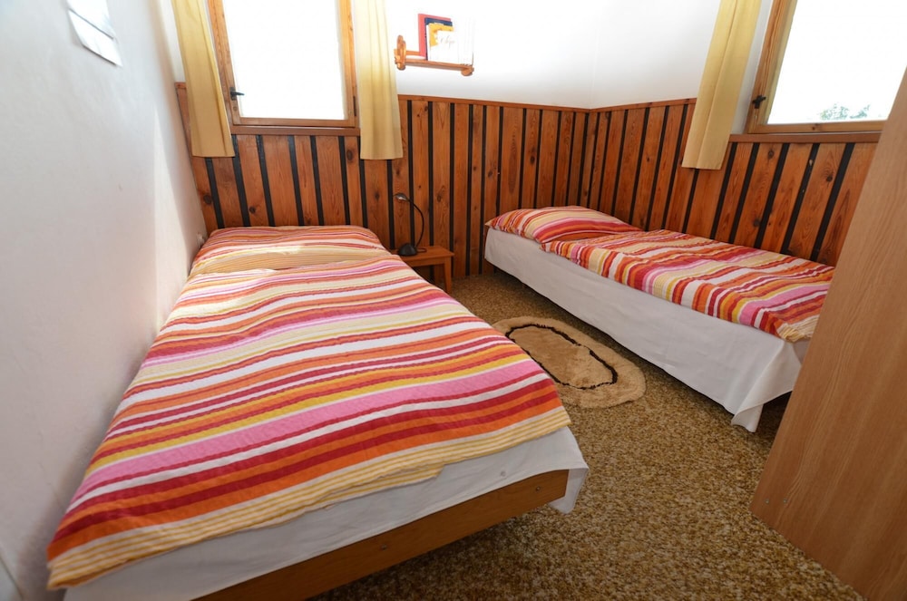 Mountain Chalet Hoja 1