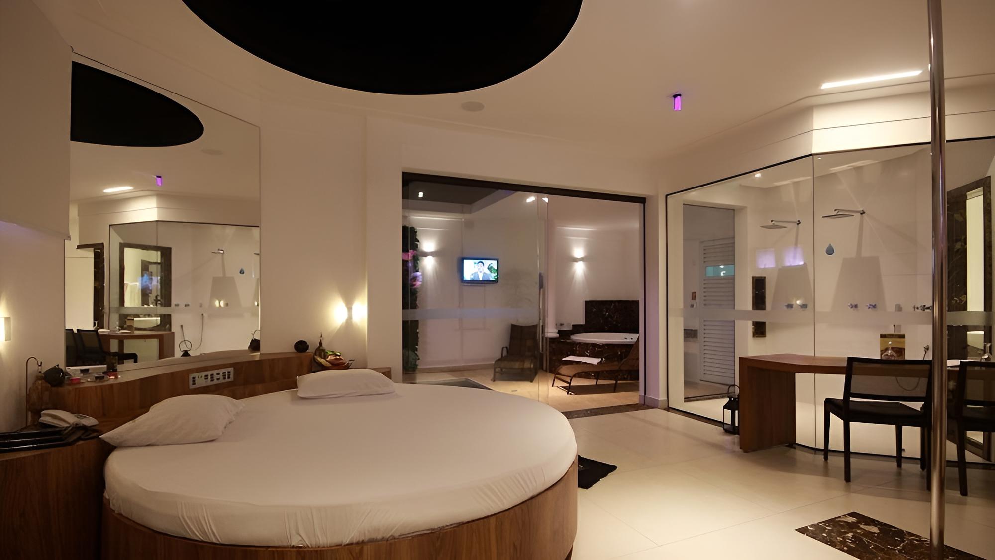 Motel Imperium Adults Only view 5