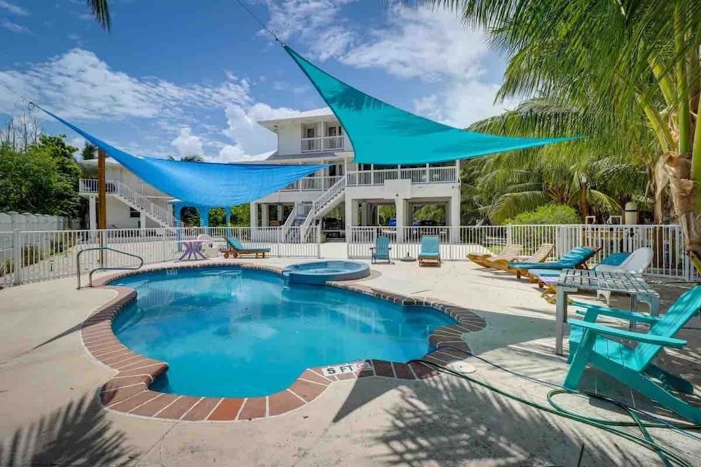Atlantic View Luxury Villa with Pool