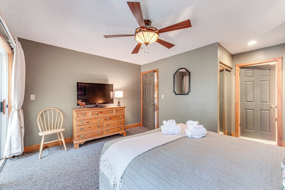 Access to Jack Frost Ski Resort: Home w/ Hot Tub