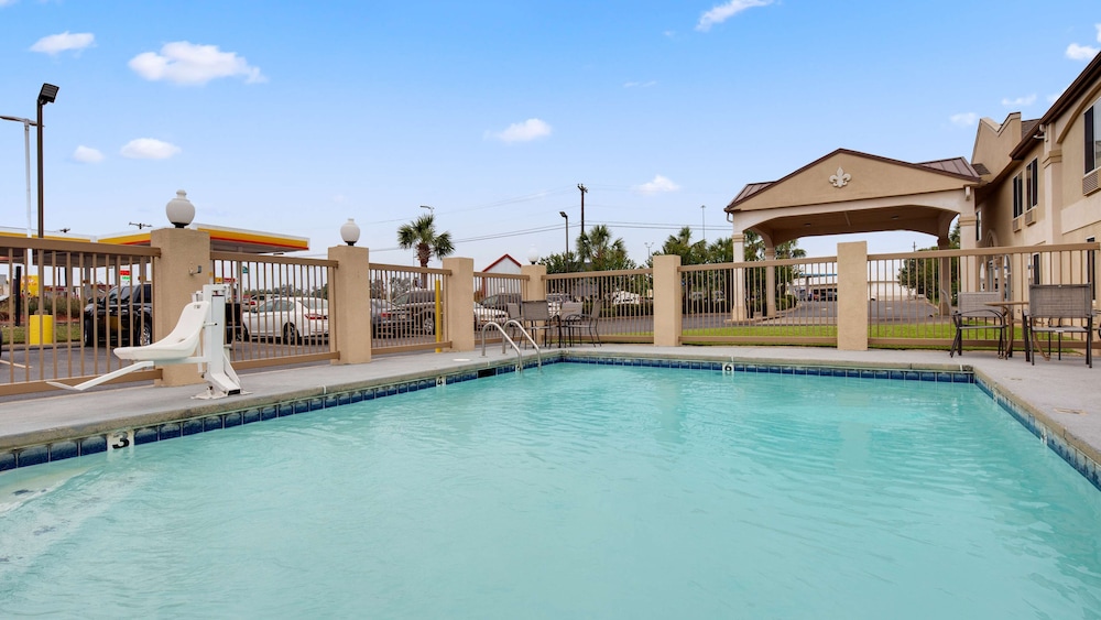 SureStay Hotel by Best Western Alexandria - Property Image 10