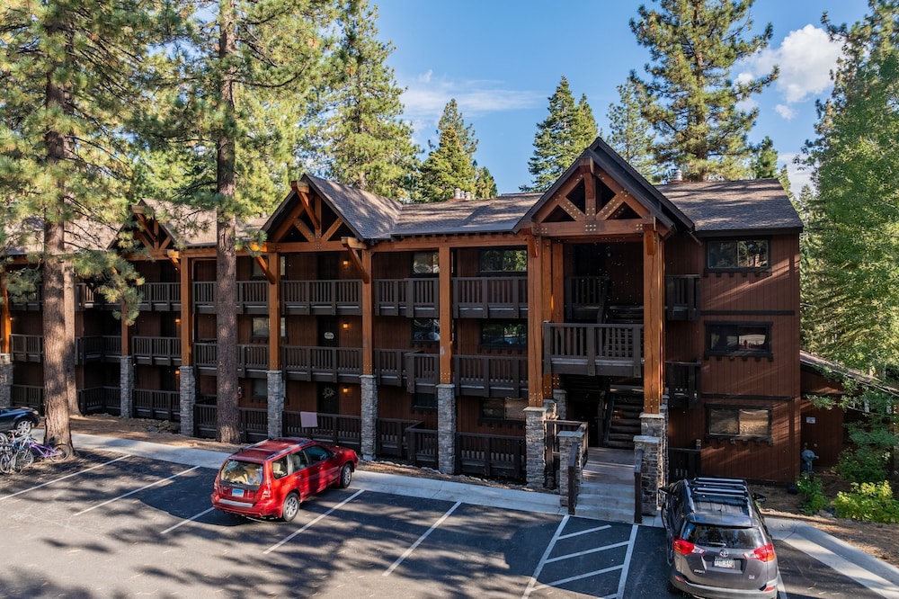 Incline Paradise by Avantstay Walk to Town Lake 5mins to Ski Resort
