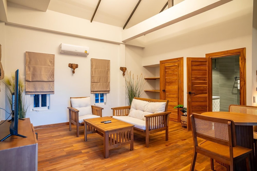 Danisam 4BR BeachVilla SunsetView KBR47