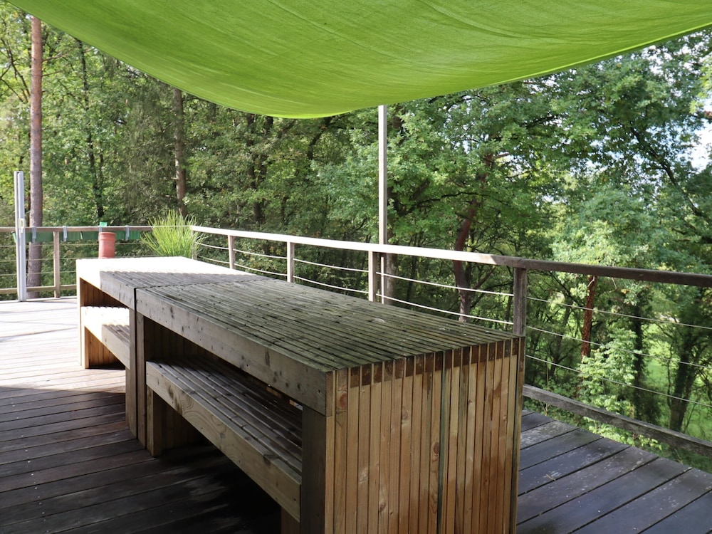 Quiet Infrared Sauna Retreat