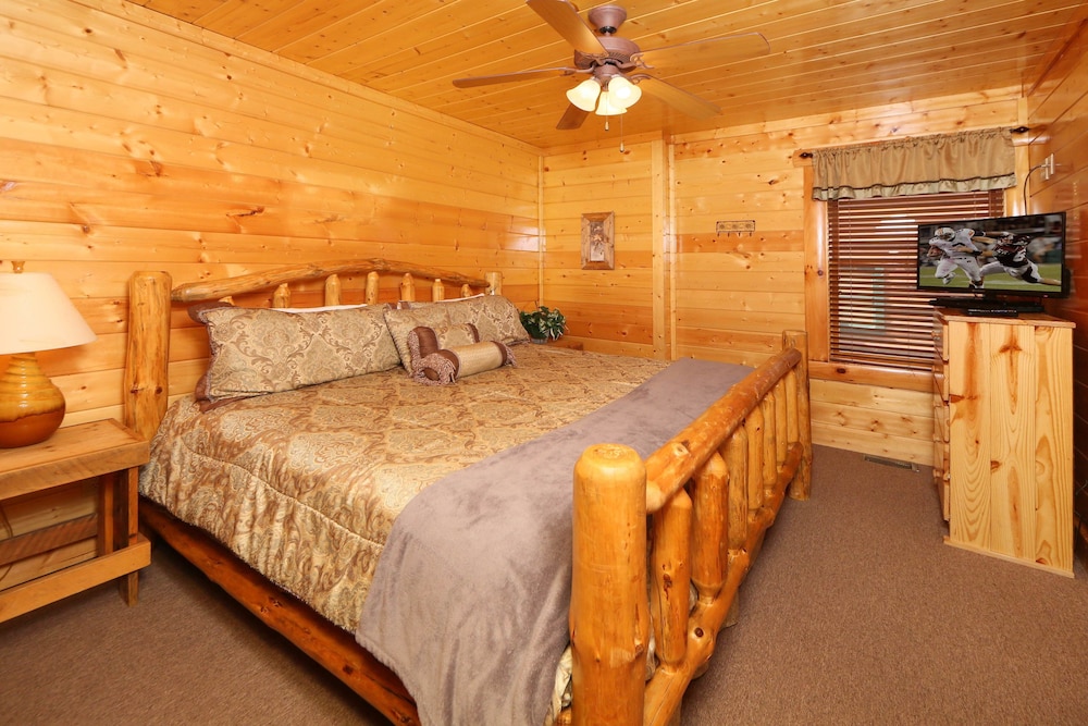 Rising Eagle Lodge by RedAwning