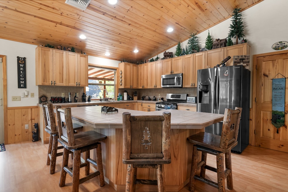 Sugarbear Cabin