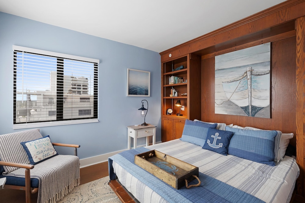 Shorehom by the Sea 75