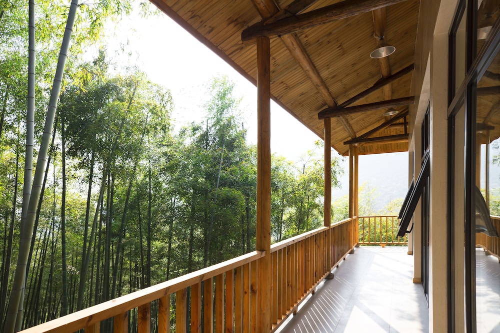 Moganshan Yinhuawu Resort