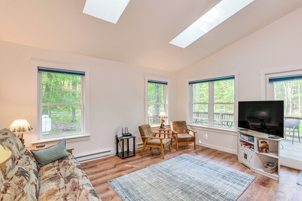 Wooded Country Home w/ Spacious Deck in Farwell!