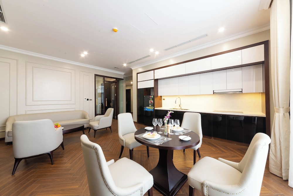 Adamo Hotel Hung Yen