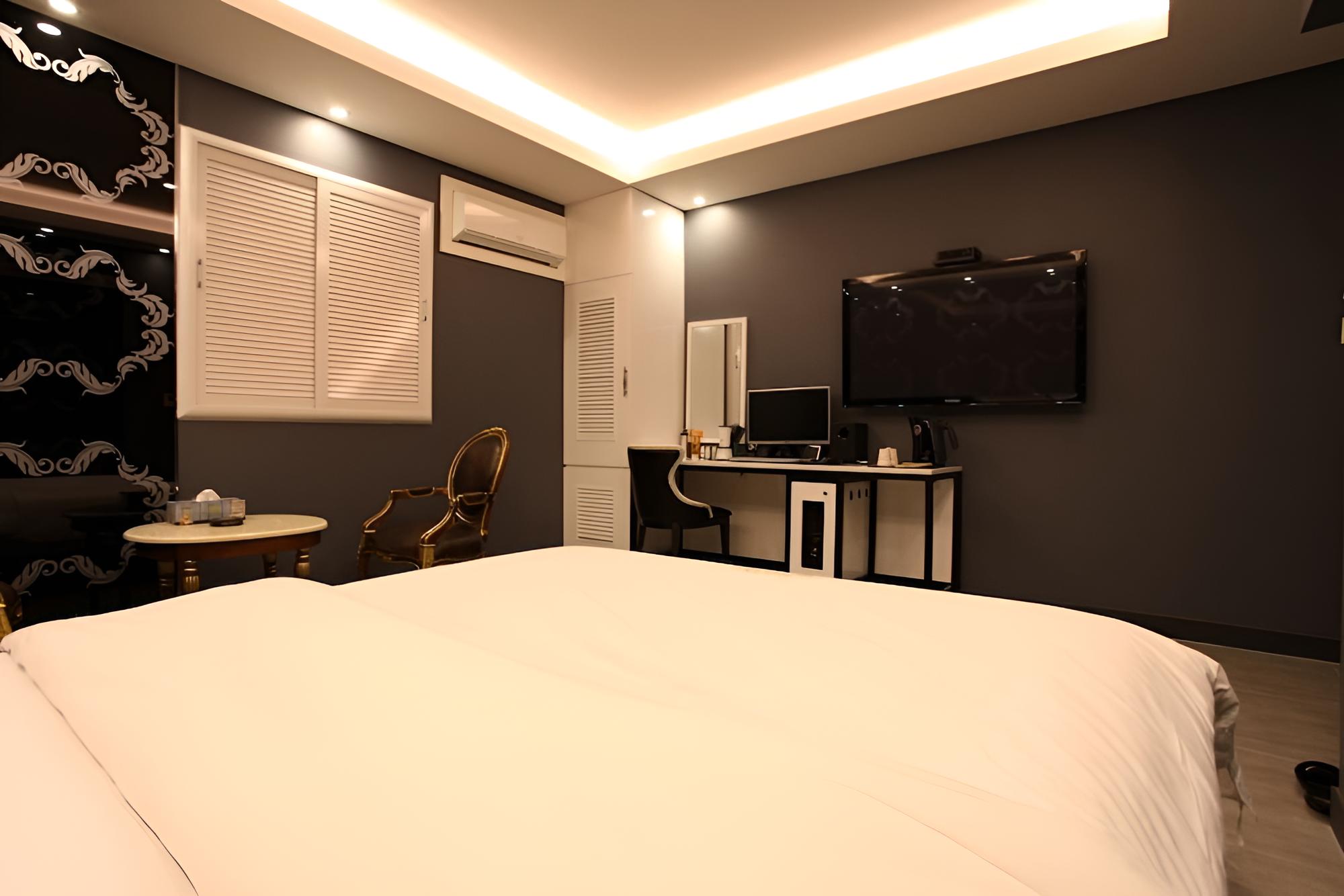 S-Petite Hotel