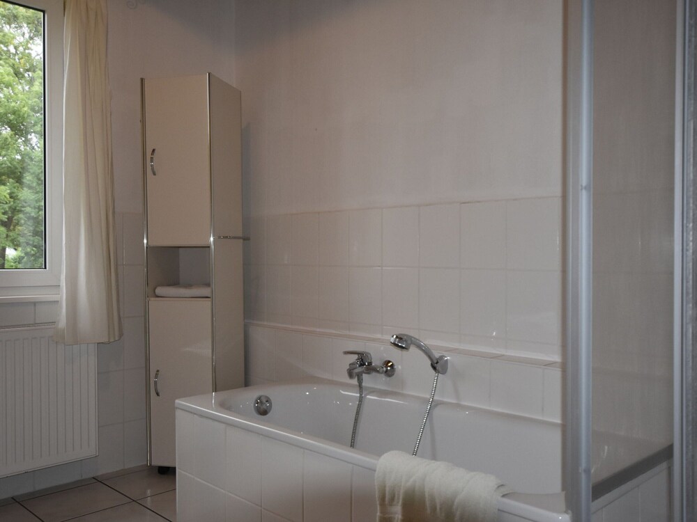 Spacious Apartment in Boddin With Garden