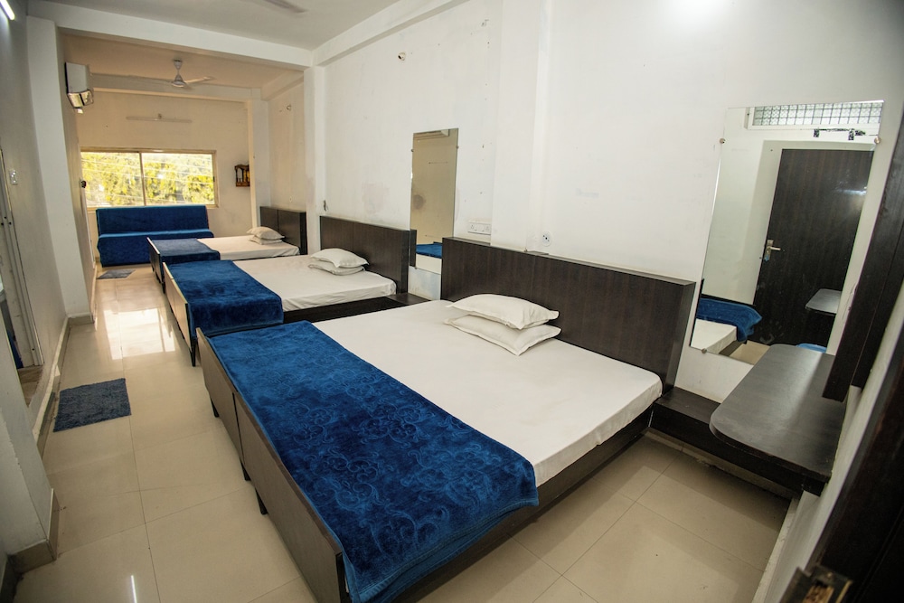 Sri Residency