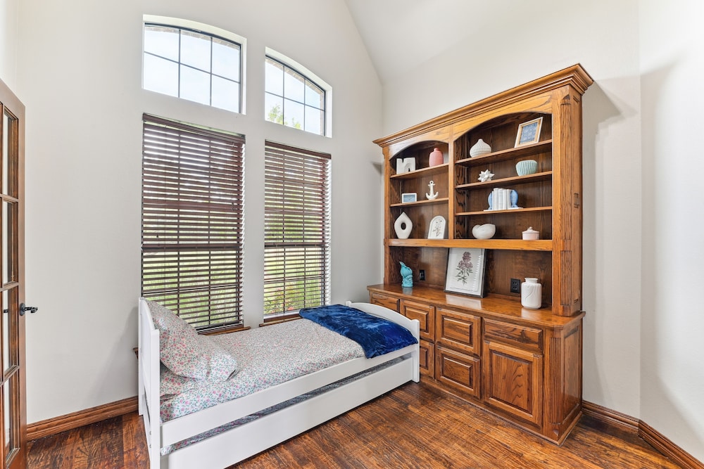 Spacious Celina Rental w/ Private Pool & Yard! view 4