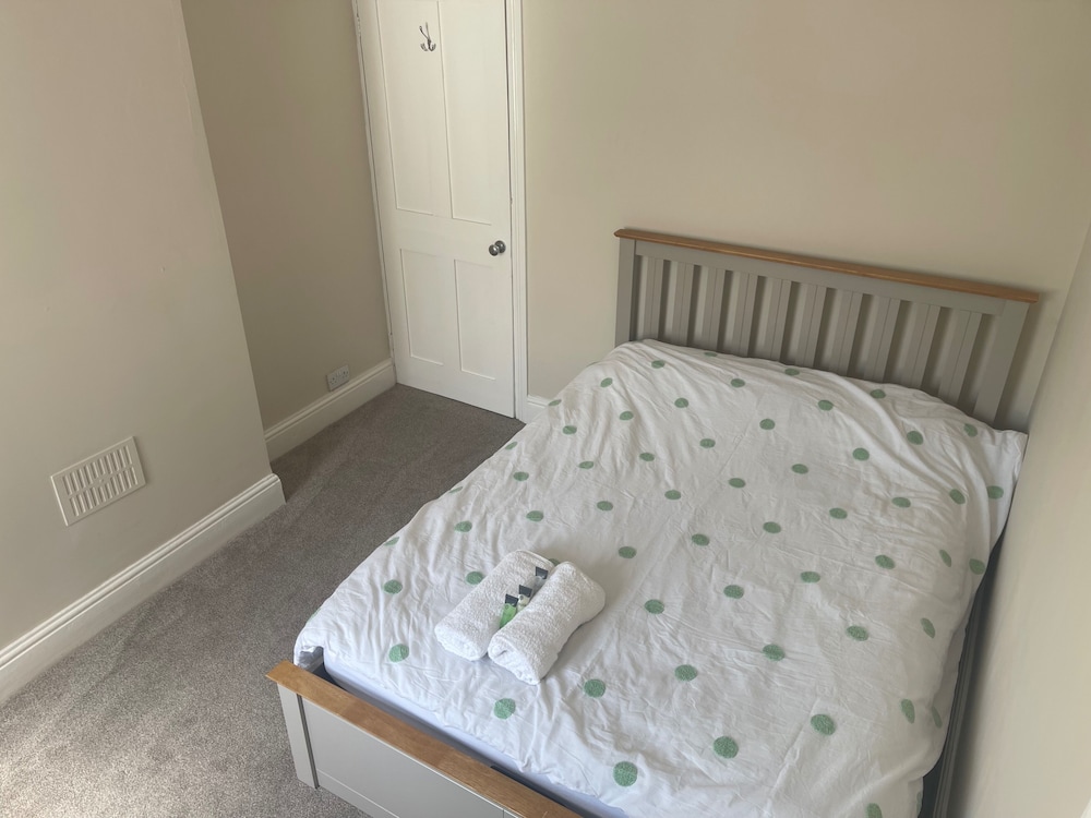 Leicester Retreat - Charming 2 Bedroom House