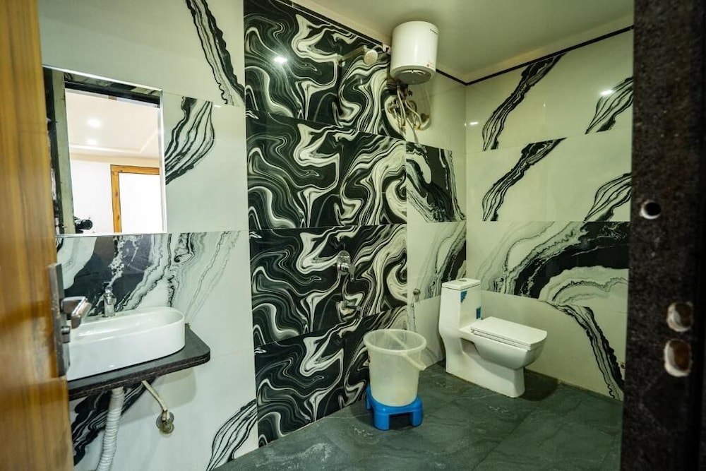 Aceotel Resort 7th Cloud Indore