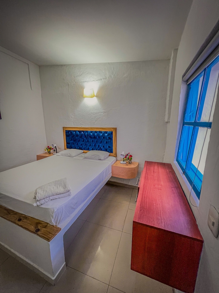 The Blue House Hostel - Santa Marta