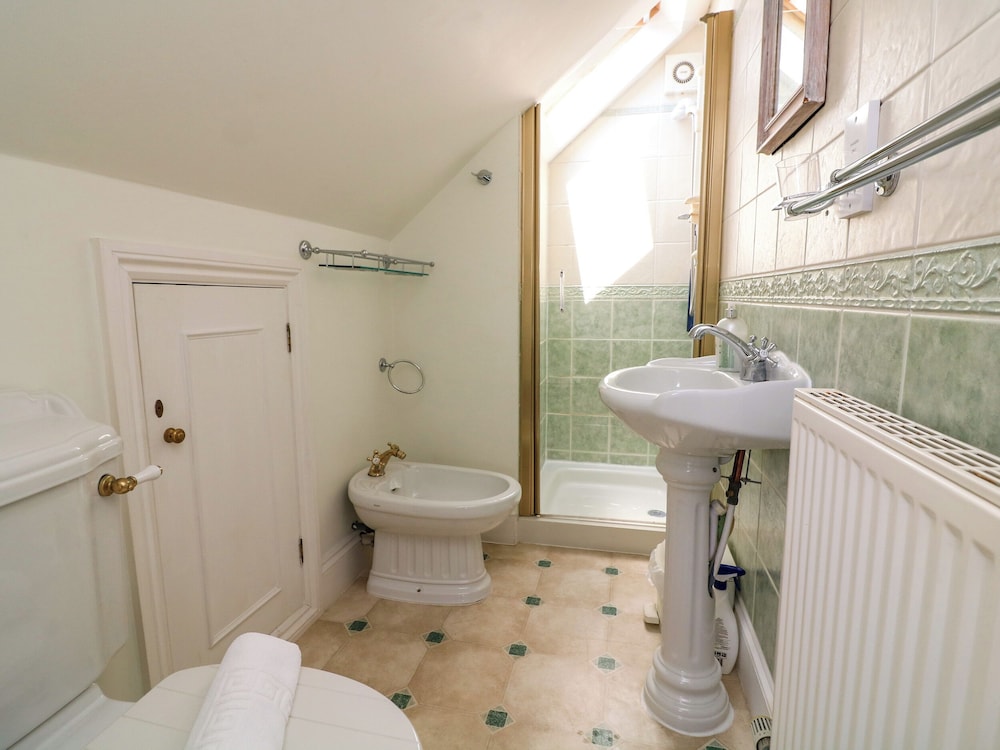 Marine Cottage