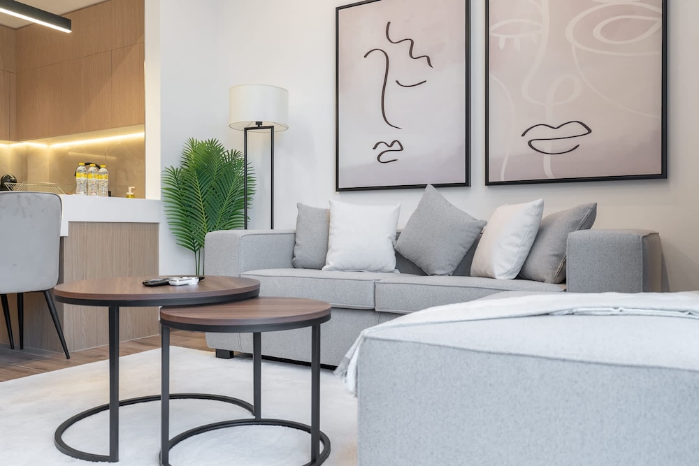 Stylish Minimalist 2-bedroom in Jumeirah Village Circle