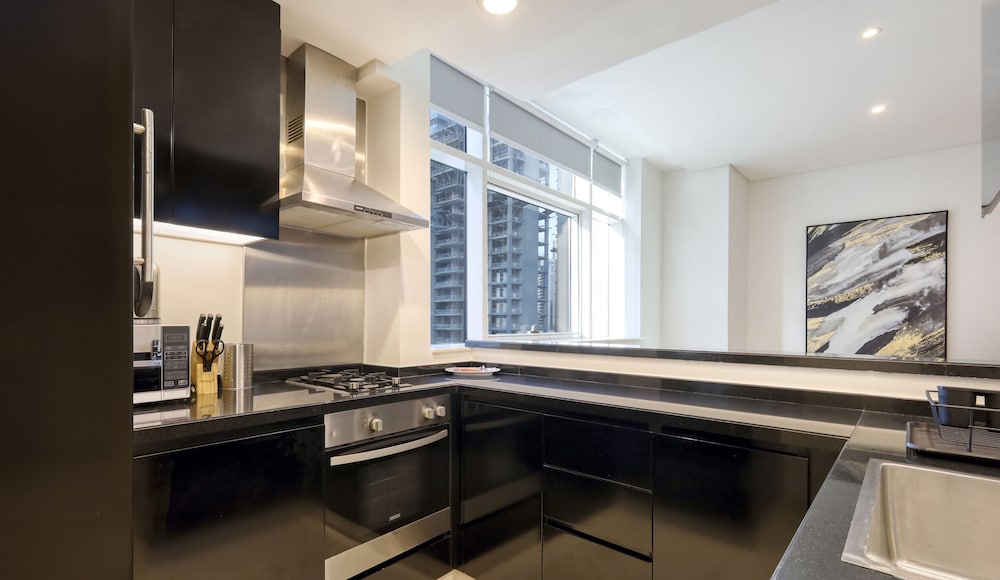The Cosmopolitan Serene Living in a One Bedroom