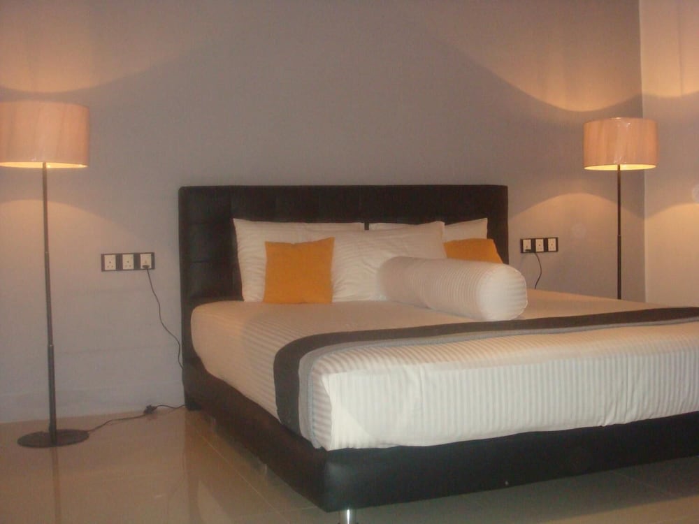 IQuest Colombo view 5