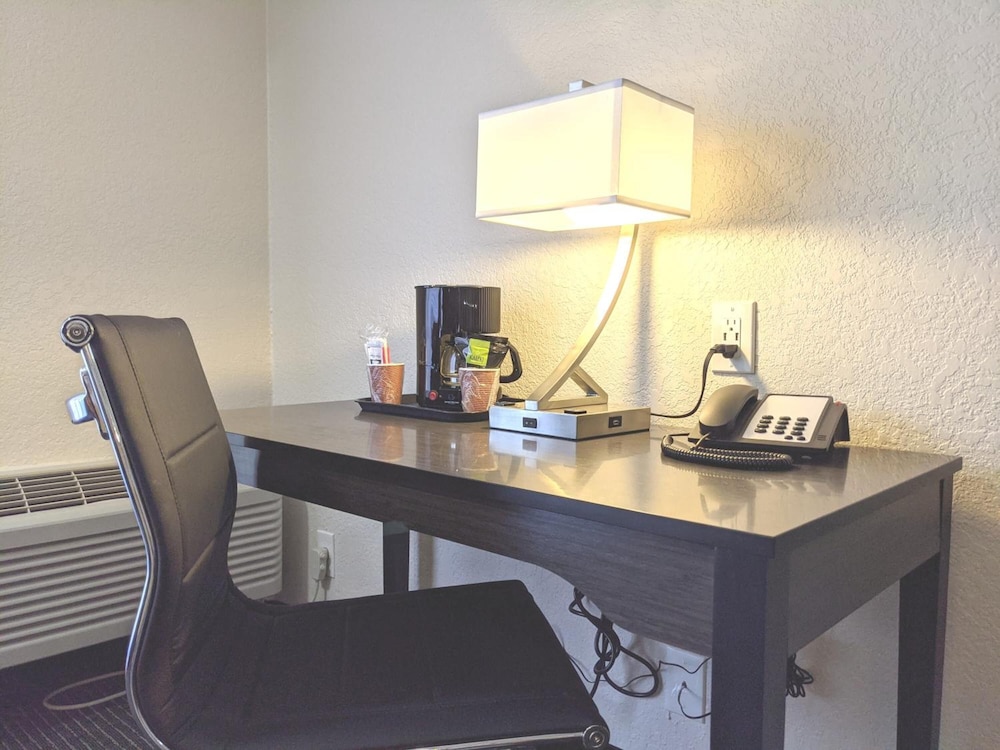 Morgan Hill Vacations - Quality Inn Suites South San Jose / Morgan Hill - Property Image 5