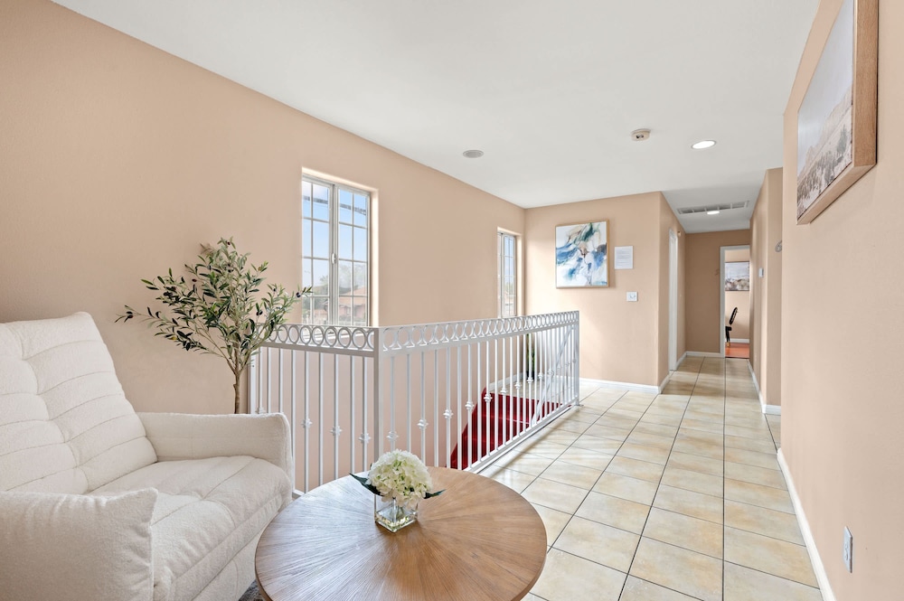 Near USC Dtla Spacious Private Bedroom 6