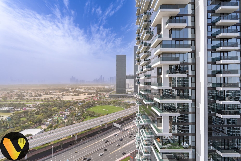 Vogue - Dubai Frame View