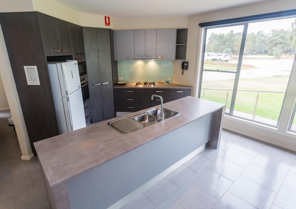 Tindarra Resort