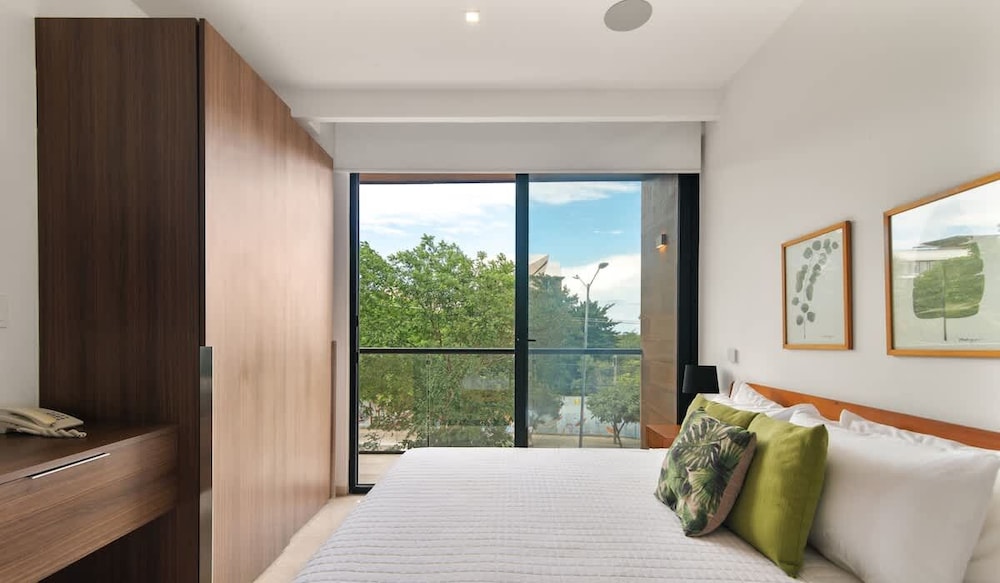 Luminous 1 Br. Steps Away From the Beach