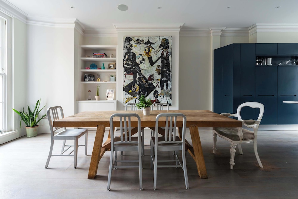 Fantastic 4 Bed House in Iconic Camden