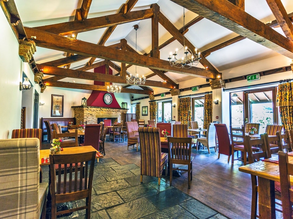 The Holly Hill Inn