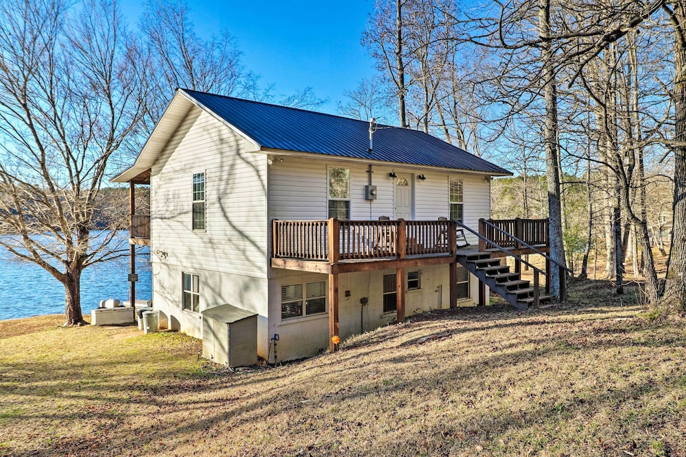 Lakefront Delta Cottage w/ Views, Canoe Dock! - Property Image 14