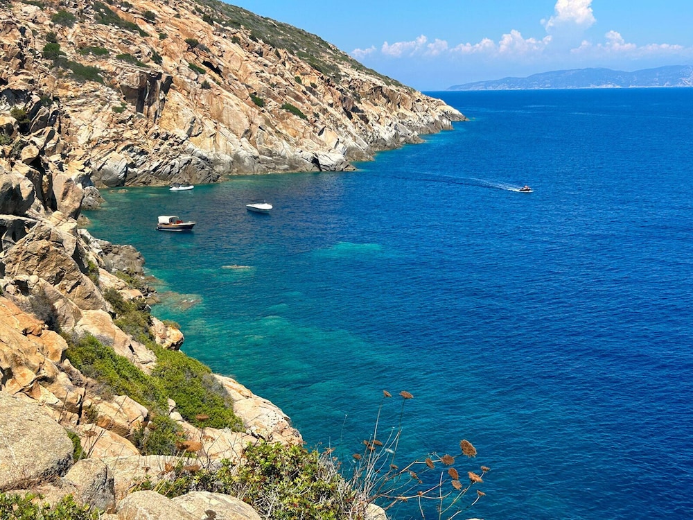 Capel Rosso Lighthouse