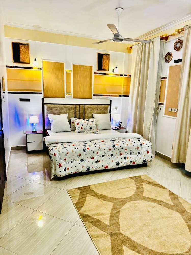 3 bedroom apartment